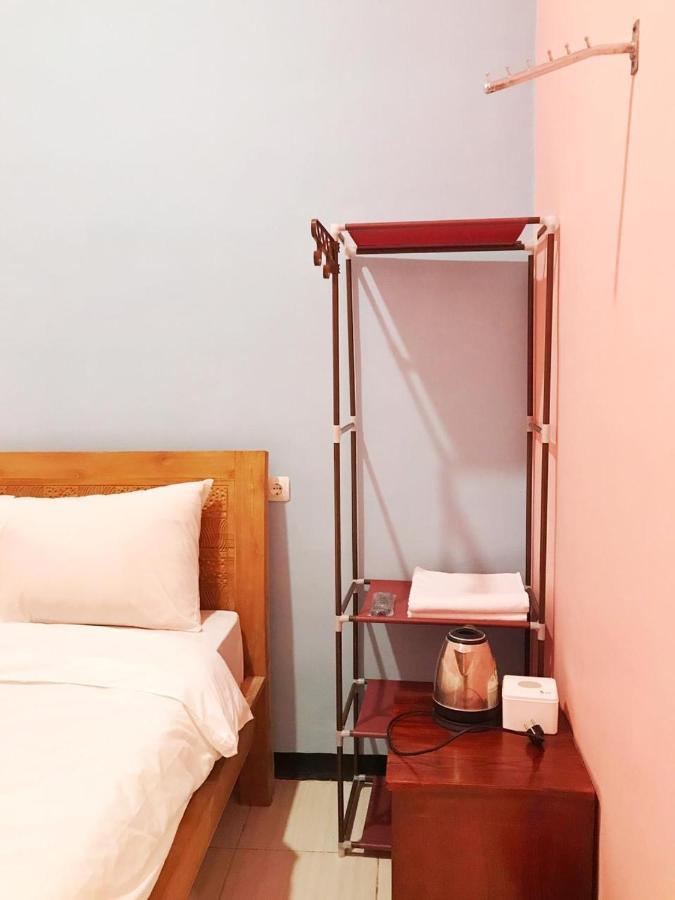 Roomz Budget Residence Semarang Exterior foto